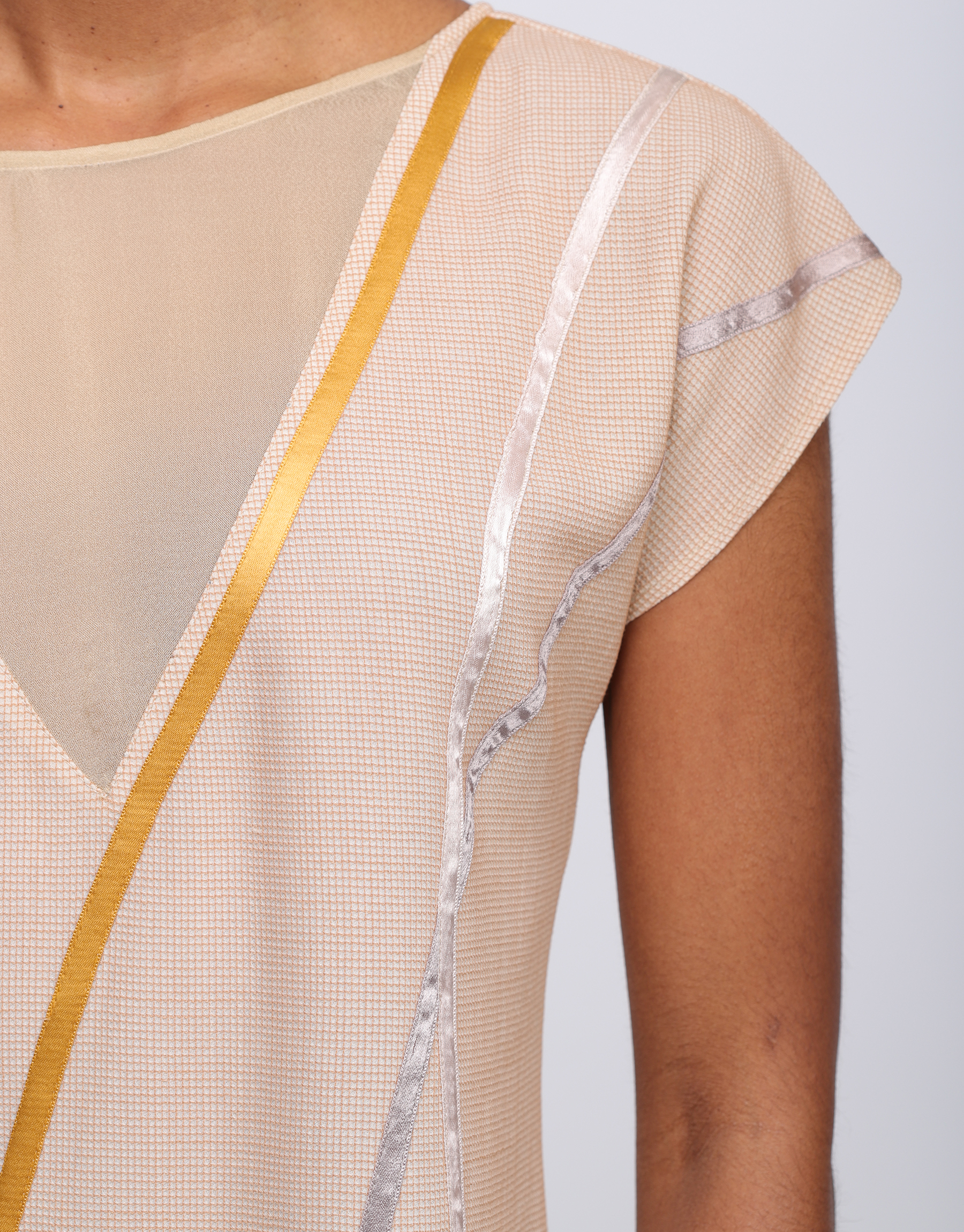 Short A-line dress in fine beige honeycomb wool